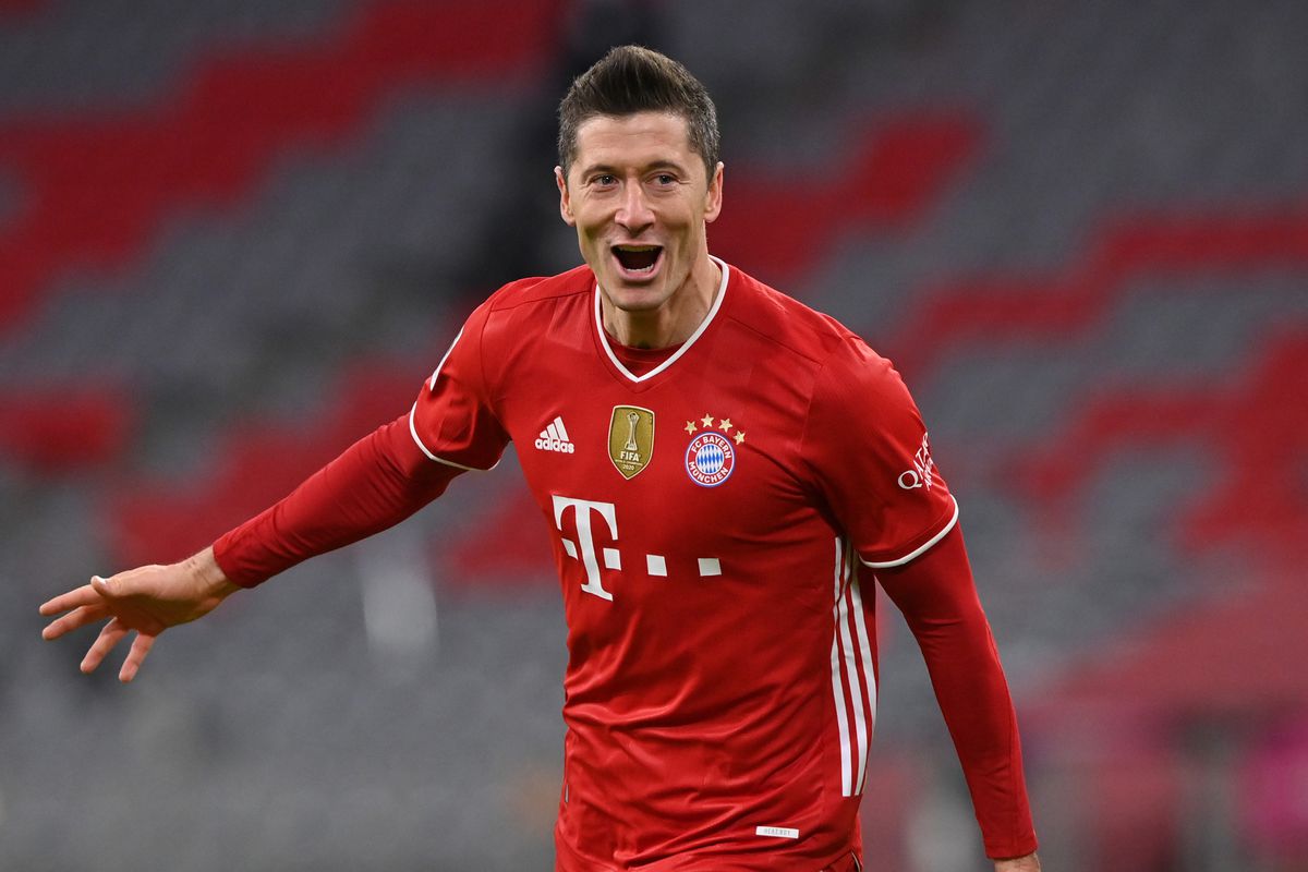 Robert Lewandowski bị cáo buộc trốn thuế