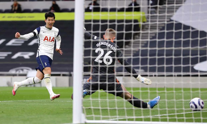 Tottenham tiểu xảo, nhưng MU vẫn mạnh hơn